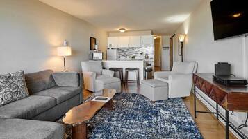 TV, fireplace, DVD player, table tennis