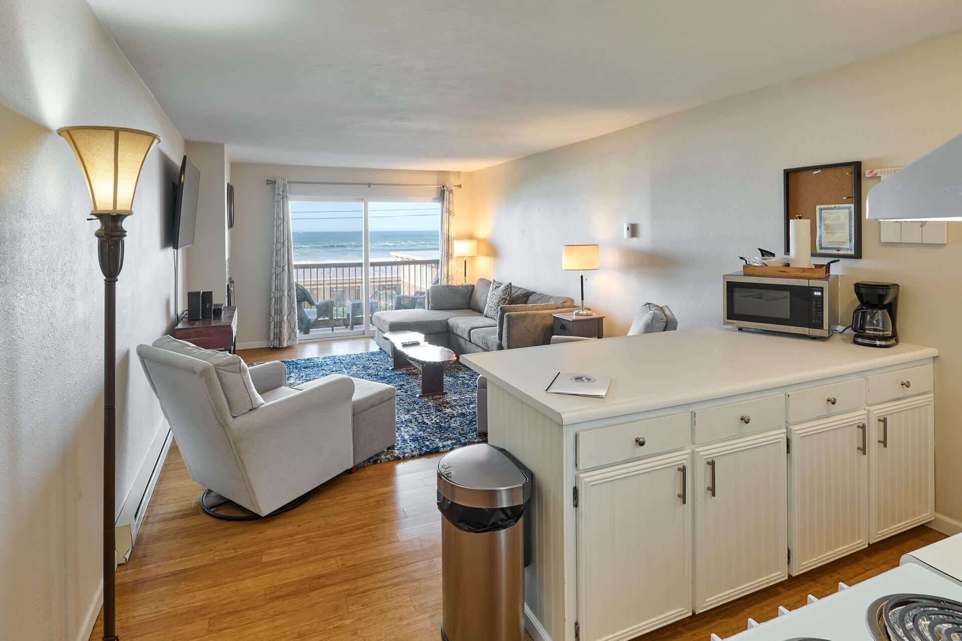 Televisión, chimenea, reproductor de DVD y tenis de mesa 