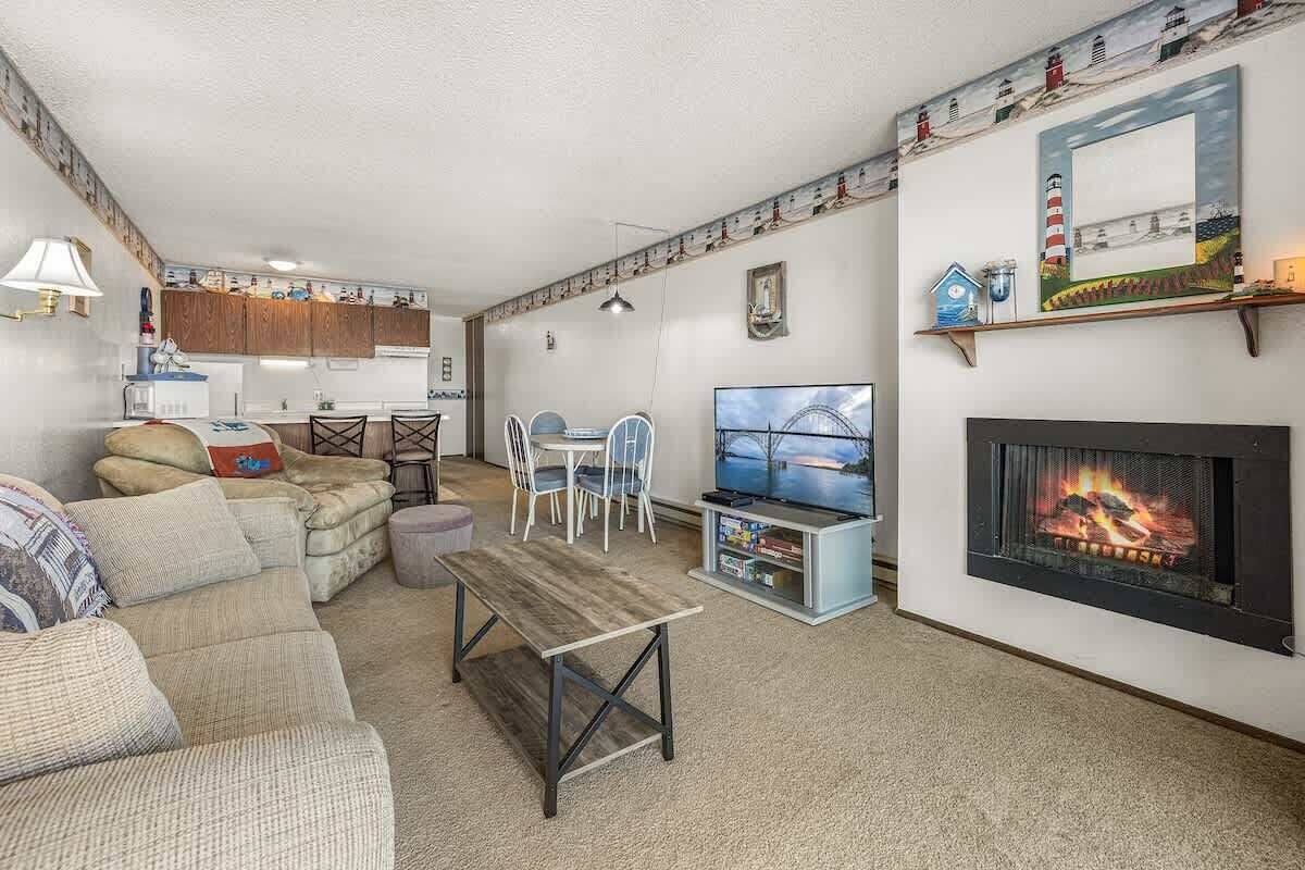 TV, fireplace, offices