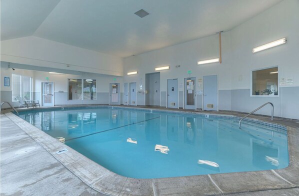 Innenpool, beheizter Pool