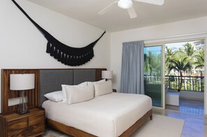 3 slaapkamers, een strijkplank/strijkijzer, wifi, beddengoed