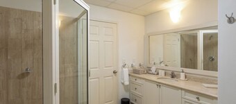 Playa Royal Luxury Condo - Ocean Front