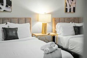 6 chambres, fer et planche à repasser, lit parapluie, Wi-Fi gratuit