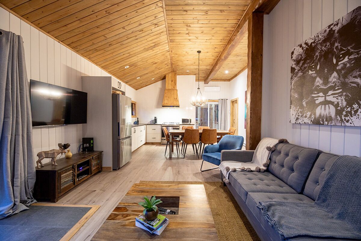 샬레 | 거실 공간 | 평면 TV