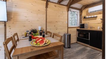 Deluxe Tent | Private kitchen