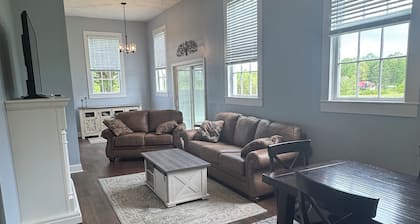 Charming 1-bedroom cottage with AC, WiFi in amazing Pilot