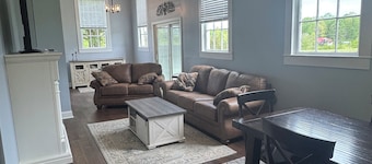 Charming 1-bedroom cottage with AC, WiFi in amazing Pilot