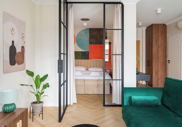 1 bedroom, iron/ironing board, bed sheets