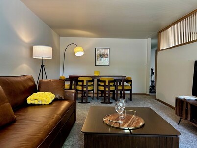 1960s sanctuary in Old Town FoCo: Starlight House