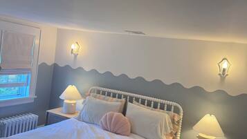 5 bedrooms, WiFi, bed sheets