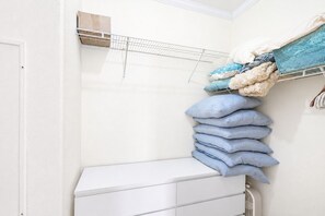 Imagen sin descripción, 3 de 48, botón