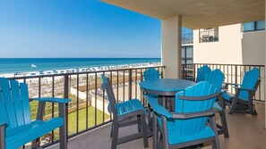 Condo, 3 Bedrooms | Outdoor dining - Phoenix Iii 3021 3 Bedroom Condo (Orange Beach)