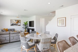 Dining - Margaritaville | Pickleball, Pool+Spa, GameRoom! (Coachella)