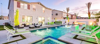 Margaritaville | Pickleball, Pool+Spa, GameRoom, BBQ, FirePits!