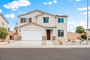 Exterior - Margaritaville | Pickleball, Pool+Spa, GameRoom! (Coachella)