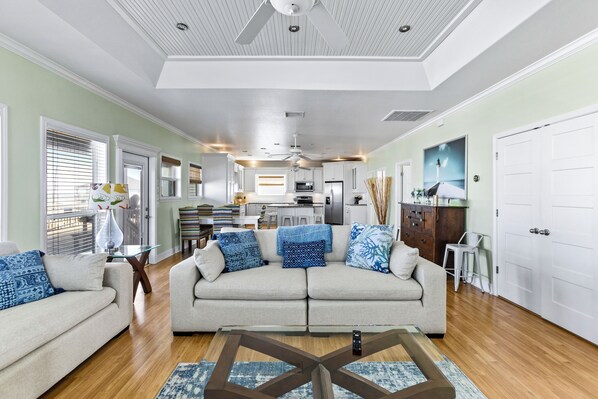 Smart TV, fireplace, video games