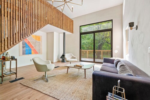 Modern Upstate Gem Surrounded by Trees with Hot Tub - 2.5 BD, 2 BH