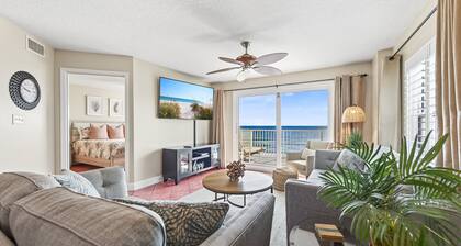 Direct oceanfront corner 2/2 with stunning views, huge balcony, heated pool, and garage parking
