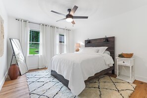 4 bedrooms, free WiFi, bed sheets