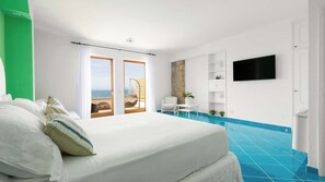 8 bedrooms, iron/ironing board, WiFi, bed sheets