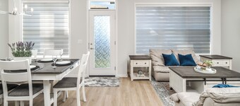 Brand New Cozy & Modern Family Home, AC/ Garage/ Sleep 14