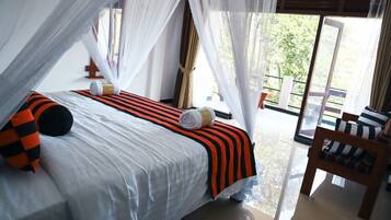 Minibar, laptop workspace, iron/ironing board, free WiFi