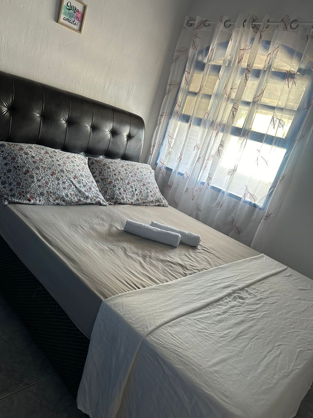 2 slaapkamers, een strijkplank/strijkijzer, gratis wifi, beddengoed