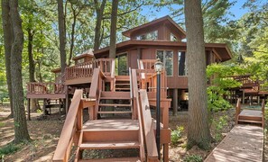 Exterior - Unique, Silver Lake Tree House in popular beach town. It's one of a kind. (Mears)