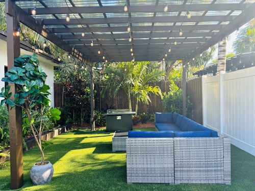 Cute & Spacious 2BR/2Bath Home in FLL w/ Patio