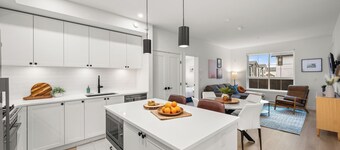 Chic Condo w/ Stylish Amenities in White Rock