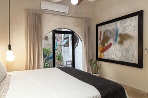 1 chambre, fer et planche à repasser, Wi-Fi, draps fournis