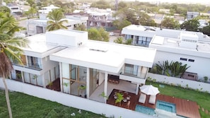 Exterior - Mansion 50 Meters from the SEA With 7 Suites Paraíso Condominium in Guarajuba (Monte Gordo)