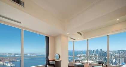 Madison Hotel Dalian Zhongshan Square Seaview