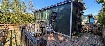 Glan yr Afon Tri - Relax, Recuperate, Hot Tub