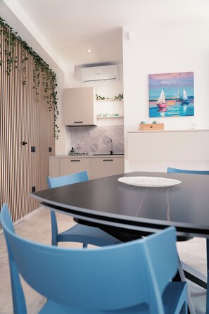 Dining - Pearl Apartment (Sicciarotta-calatubo)