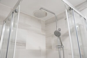 Shower, hair dryer, towels - GuestReady - Enjoy Comfort in Porto (Porto)