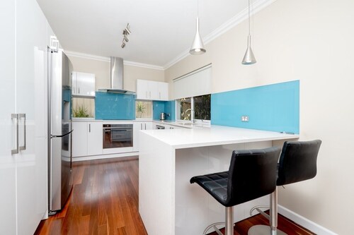 Coastal Hideaway; a cosy 3BR home ideal for relaxing retreats or family gatherings