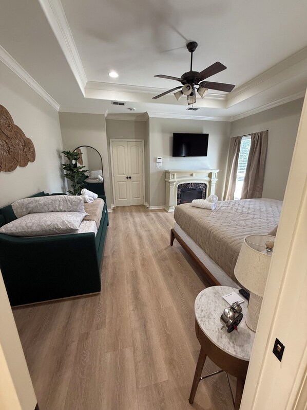 4 quartos, acesso à internet, roupa de cama