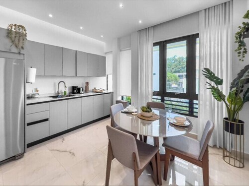 Hyde Park #5 | Elegant Comfy Apt @ San Juan