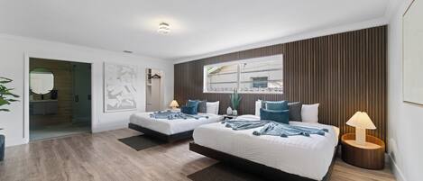 4 عدّة غرف نوم ومكواة/لوح كي وسرير سفر وواي فاي مجانًا