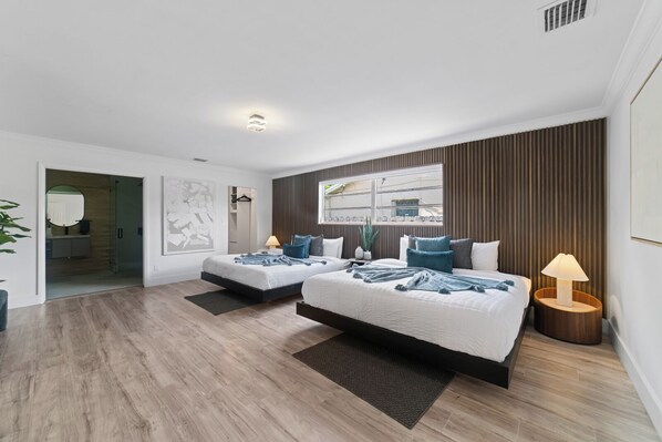 4 bedrooms, iron/ironing board, travel crib, free WiFi