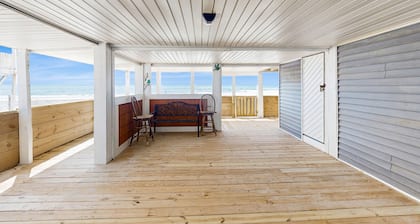 Dog-friendly oceanfront home with direct beach access and close to attractions