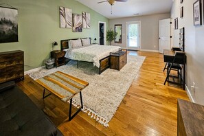 3 chambres, fer et planche à repasser, accès Internet, draps fournis