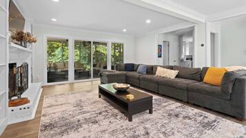 TV, fireplace, offices