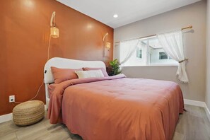 10 sovrum, strykjärn/strykbräda, gratis wi-fi och sängkläder