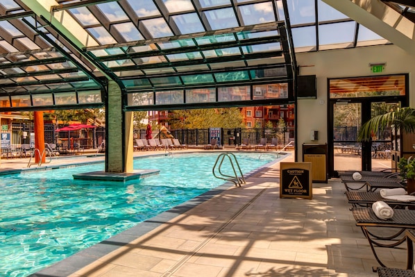Piscine couverte, piscine chauffée