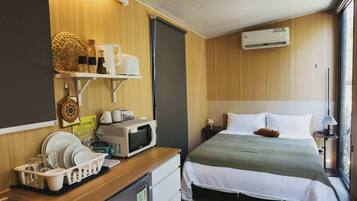 1 habitación, wifi y ropa de cama