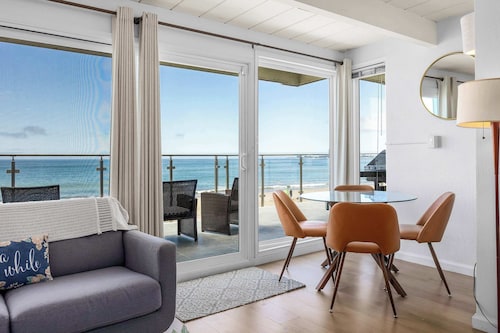1960's Rio Del Mar Beach House - Stunning Views!