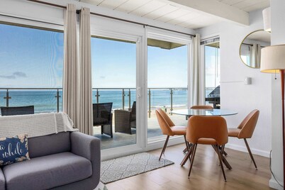 1960's Rio Del Mar Beach House - Stunning Views!