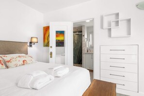3 bedrooms, desk, iron/ironing board, WiFi